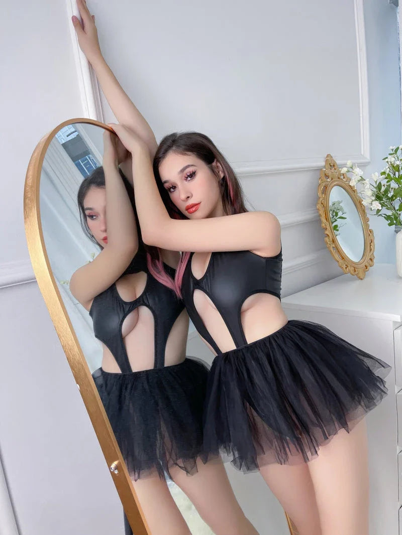 Puffy-Cut-Out-Dress-02